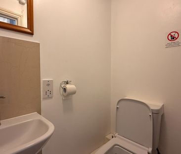 Room in a Shared Flat, Cromwell Road, SW7 - Photo 4