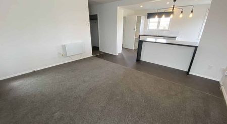 THREE BEDROOMS - FOXTON - Photo 4