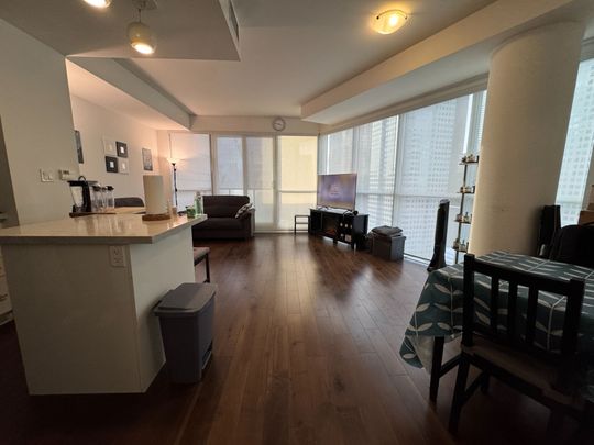 For Lease - 1 The Esplanade Street Unit# 3204, Toronto, Ontario - Photo 1