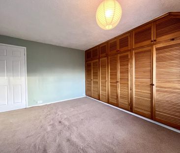 2 bedroom semi-detached house to rent - Photo 5