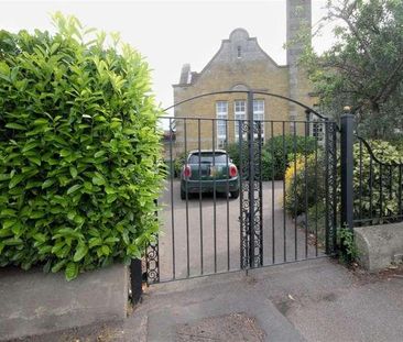 Ethelred Court, Ethelbert Road, Faversham, ME13 - Photo 6