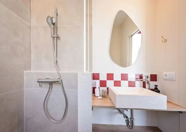 Carrer de Wellington, Barcelona, Catalonia 08018