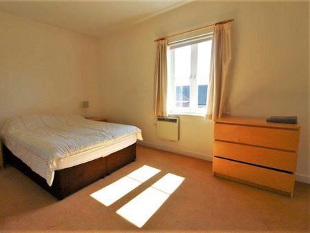 Flat to rent on - Photo 4