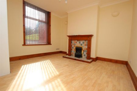 Radfield Avenue, Darwen - Photo 4