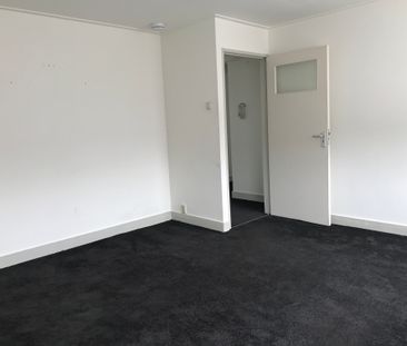 Per direct beschikbaar, een ruim appartement in het centrum van Zev... - Photo 1