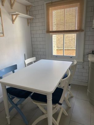 Room in a Shared Flat, Charlton Road, SE3 - Photo 1