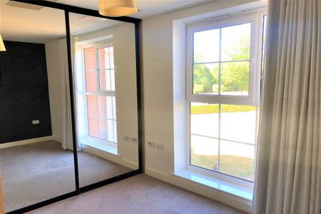 2 bedroom apartment to rent - Photo 5