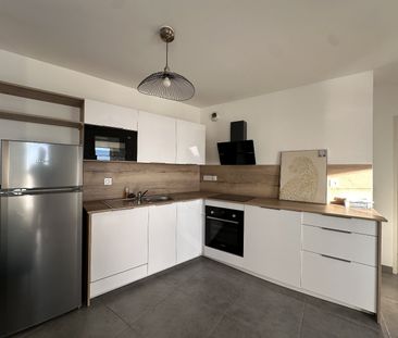 Location Appartement 4 pièces 81m² MONTPELLIER 34000 - Photo 4