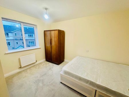 4 bedroom terraced house to rent - Photo 4