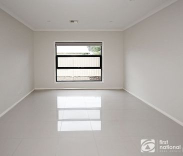 2/17 Bakewell Street, 3977, Cranbourne Vic - Photo 4