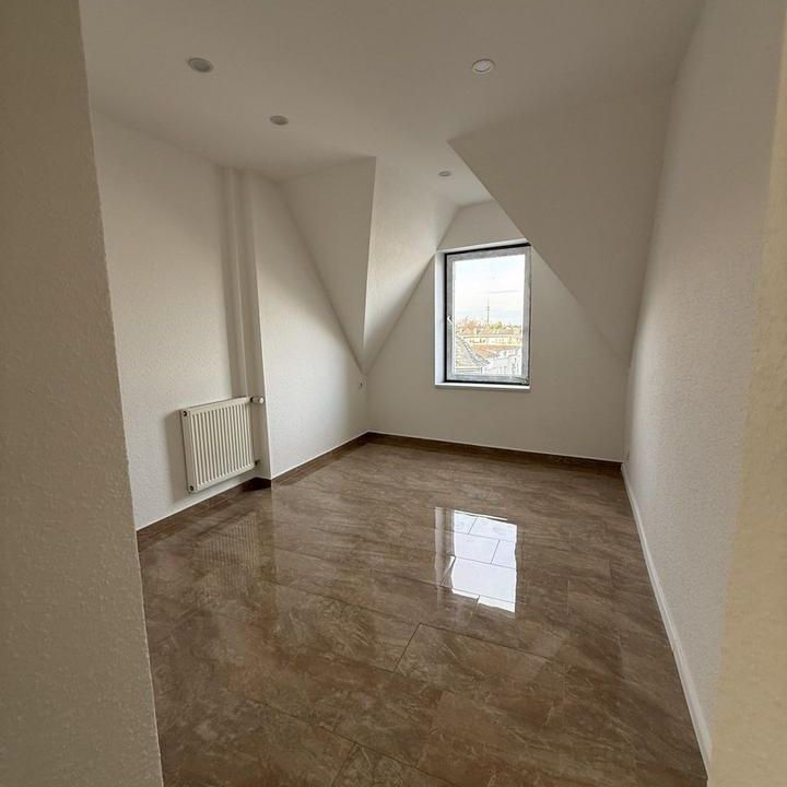 Charmante Maisonettewohnung in Leverkusen-Opladen mit Dampfsauna - Photo 1