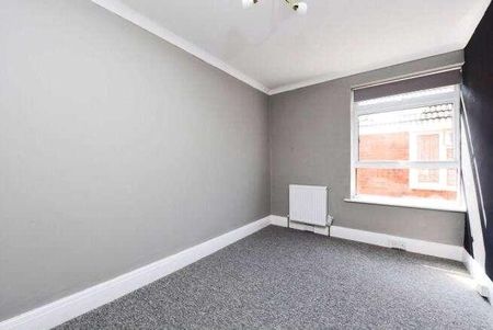 Yorktown Road, College Town, Sandhurst, Berkshire, GU47 - Photo 5