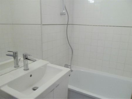 Location Appartement 1 pièce 24m² LILLE 59000 - Photo 4