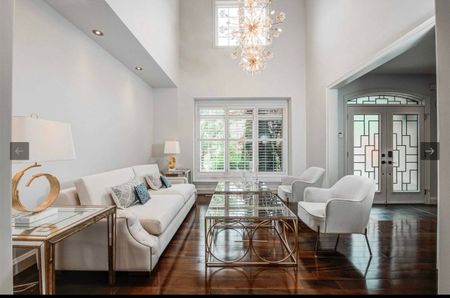 For Lease - 87 Great Lakes Boulevard, Oakville, Ontario - Photo 3