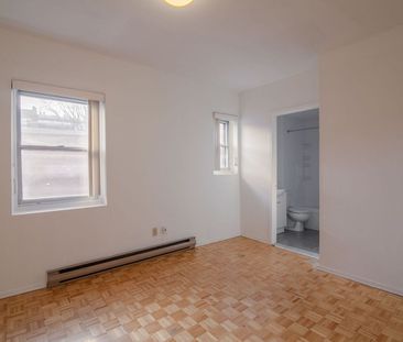 539 Prince-Arthur west - Photo 5