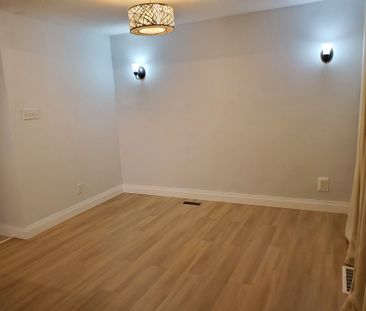 For Lease - 27 Lambton Avenue, Toronto, Ontario - Photo 4