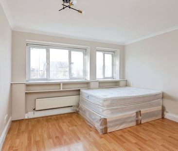 3 Bed Flat, Mimosa, N15 - Photo 4