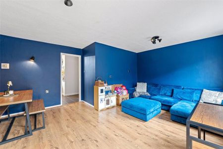 3 bedroom terraced house to rent - Photo 3