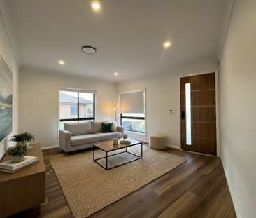 BRAND NEW LUXURY LIVING WITH MOUNTAIN VIEWS! - Photo 6