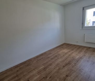 Maison en rangée de 4 pièces en duplex avec petit espace vert - Photo 2