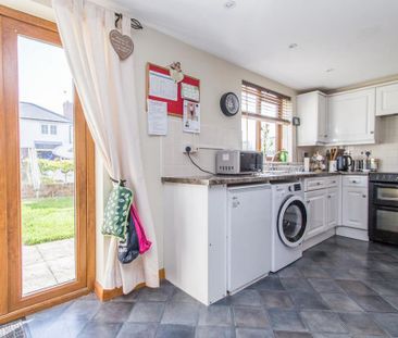 3 bedroom terraced house to rent - Photo 6