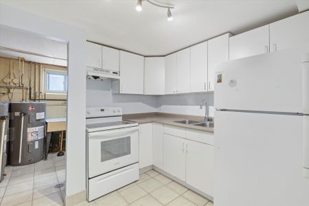 For Lease - 35 Twenty Fourth Street Unit# Lower, Toronto, Ontario - Photo 4