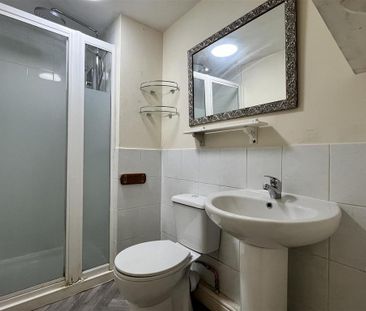 2 bedroom ground floor flat to rent - Photo 6