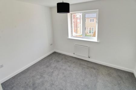 3 bedroom semi-detached house to rent - Photo 4