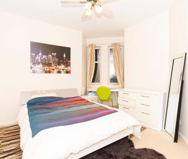 2 bedroom flat to rent - Photo 4
