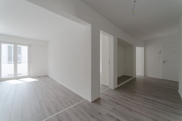 Grosse 4-Zimmerwohnung zu vermieten in Zürich-Oerlikon - Photo 1