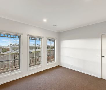 🏡 Brand New 4-Bedroom House in Eynesbury - Photo 3
