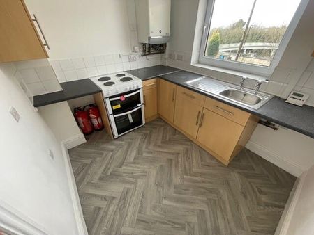 Columbas Close, CV1, Coventry - Photo 4