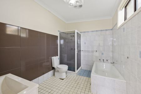 Family Home Conveniently Located - Photo 5