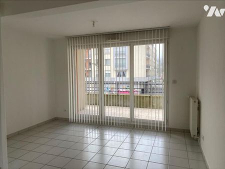 Centre Ville Appartement de Type 3 au 1er étage avec grande terrasse. - Photo 3