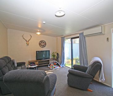2/4 Kenmore Street,Westown - Photo 2