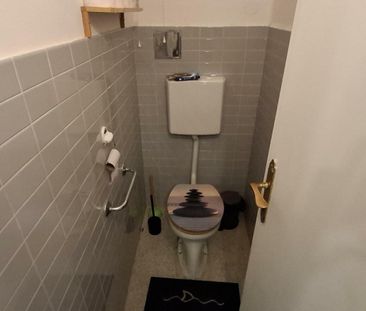 Gemütliche 3-Zimmer Wohnung (getrennt begehbar) mit Garage in Hietzing - Photo 2