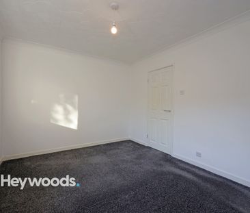 3 bed bungalow to rent in Tivoli, Burton Crescent, Kingsley, Staffo... - Photo 3