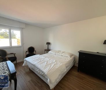 Location Appartement 3 pièces 72m² LA ROCHELLE 17000 - Photo 4