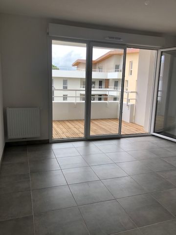 Location Appartement 2 pièces 40m² - Photo 4