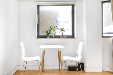 Britton Street, London, EC1M 5NW - Photo 5