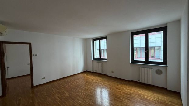 Bilocale via Alessandro Pennati 6, Centro Storico, Monza - Photo 1