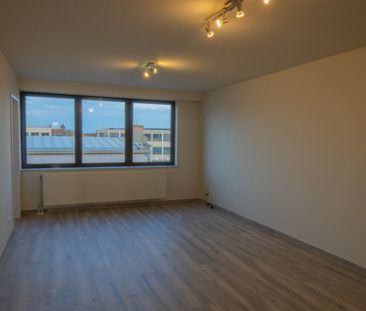 Vernieuwd appartement op TOPLOCATIE met garage als een privé stadst... - Foto 2