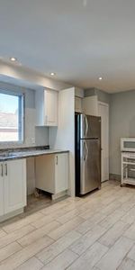 Spacieux bas de duplex à louer, propre, lumineux, semi-MEUBLÉ, 3 lits, 5 1/2, disponible immédiatement, au goût du jour, proche de tout enquête crédit - Photo 3