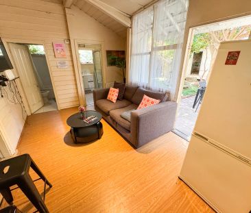 Room B, 22 Dickens Street, Elwood - Photo 2