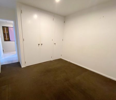 PARNELL-4 BEDROOM TOWNHOUSE - Photo 3