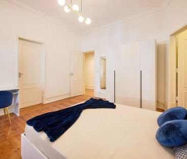 Avenida Álvares Cabral, Lisbon, Lisbon 1250-018 - Photo 1