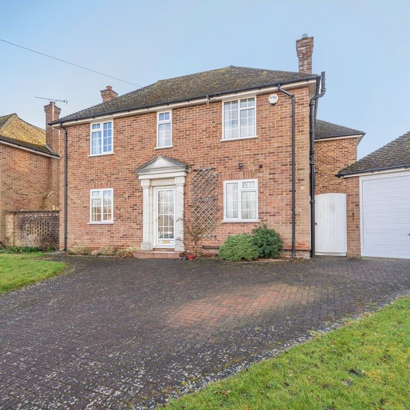 Walker Road, Maidenhead - Photo 1