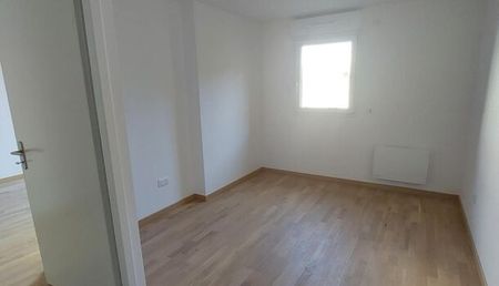 Appartement 1 pièces 41m2 REIMS 620 euros - Photo 5