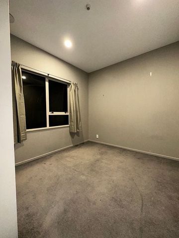 3 Bedrooms, Spacious, Quiet, Harbour Views - Photo 3
