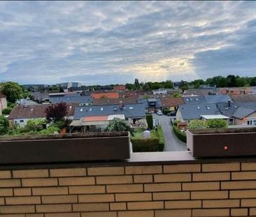 3-Zimmer-Wohnung zentral gelegen mit Ausblick - Photo 1